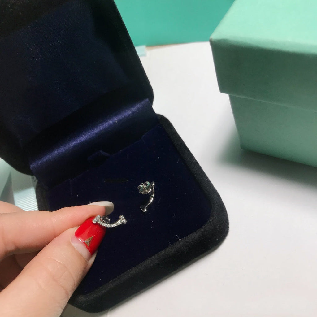 TIFFANY SMILE DIAMOND EARRINGS