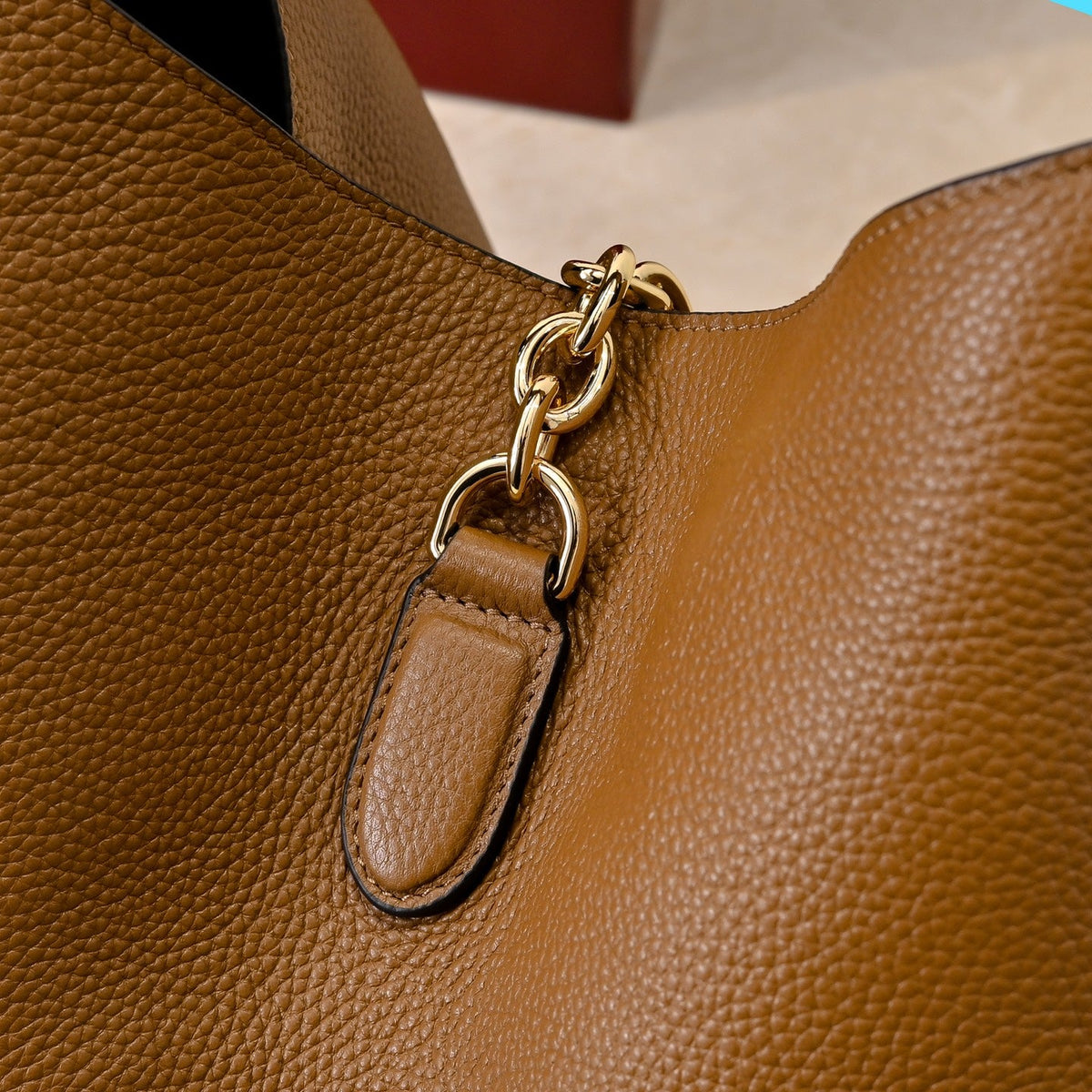 Gucci Softbit Large Shoulder Bag – 837466