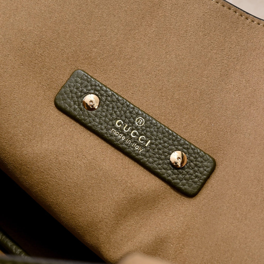 Gucci Softbit Large Shoulder Bag – 837466