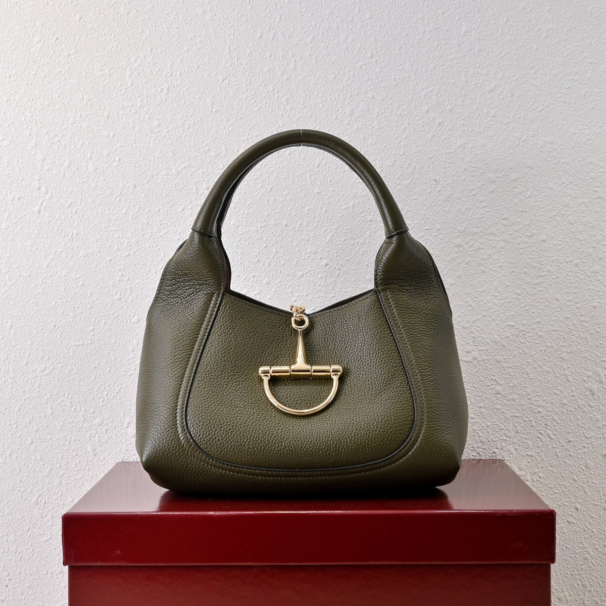 Gucci Softbit Medium Top Handle Bag – 837467