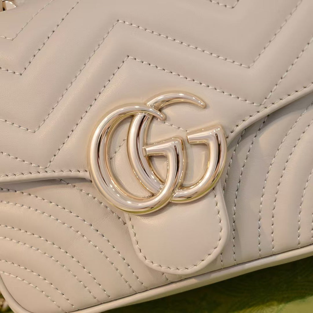 Gucci GG Marmont Mini Top Handle Bag – 811238