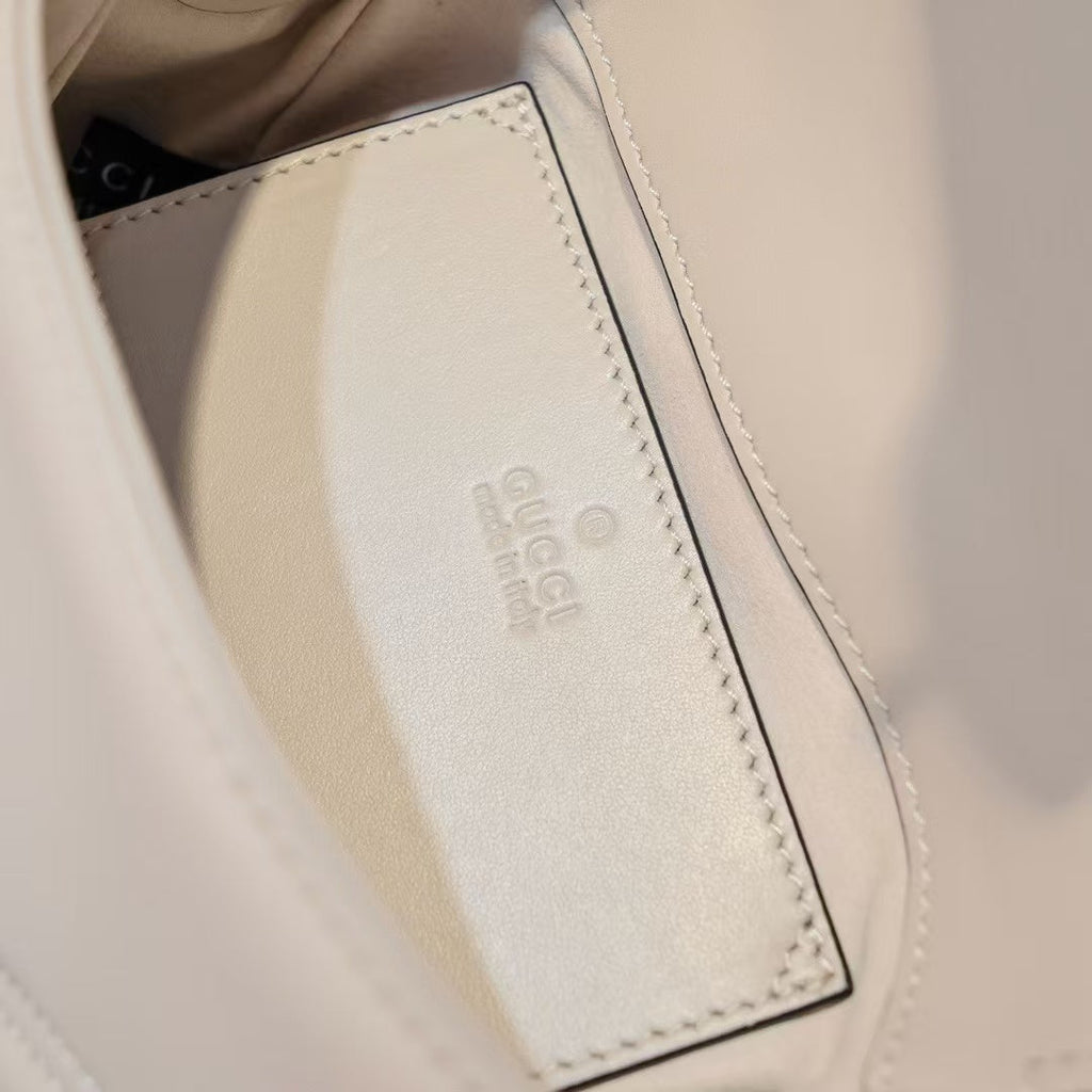 Gucci GG Marmont Mini Top Handle Bag – 811238