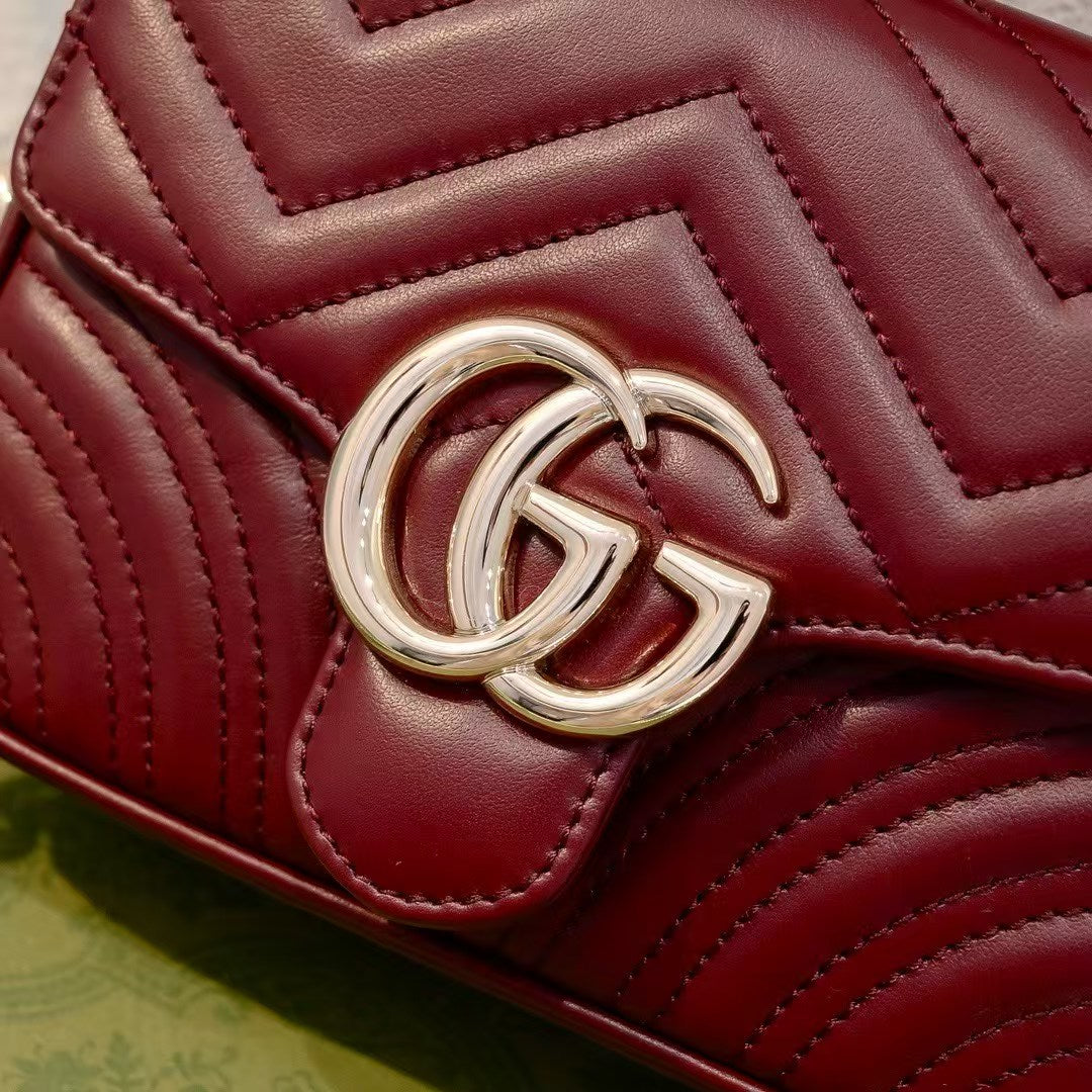 Gucci GG Marmont Mini Top Handle Bag – 811238