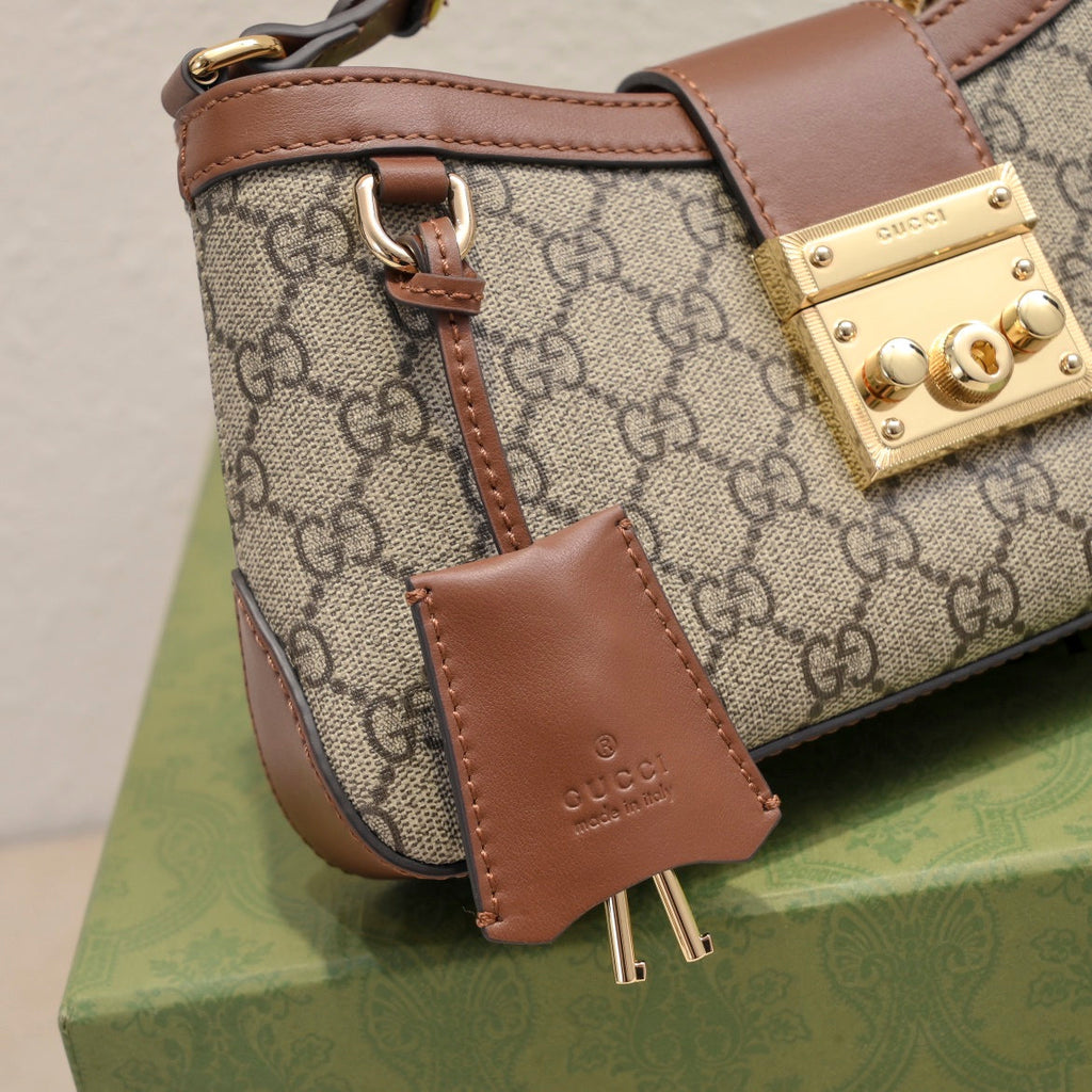Gucci Padlock Underarm Bag – 811705