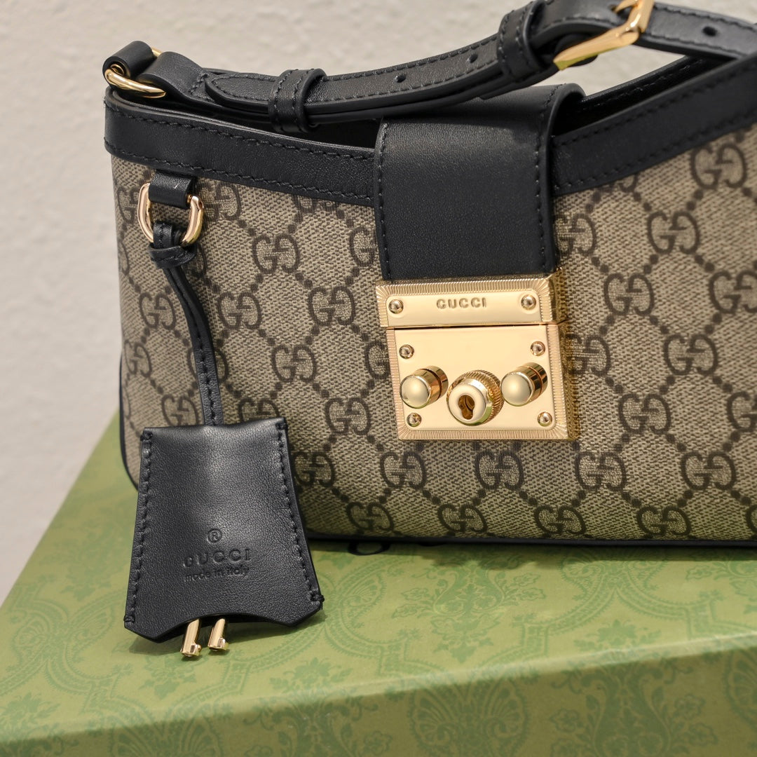 Gucci Padlock Underarm Bag – 811705