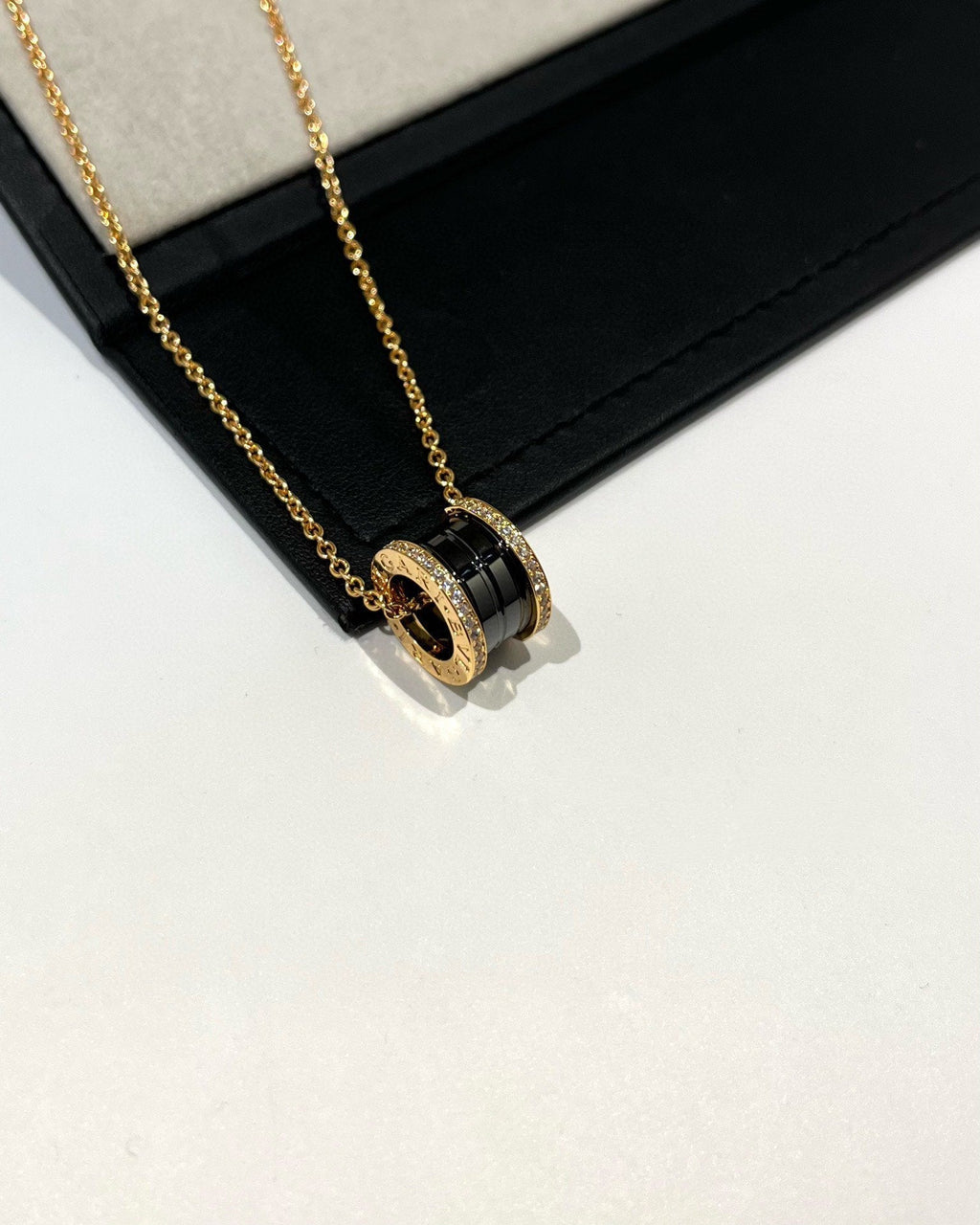BVLGARI ZERO 1 BLACK CERAMIC DIAMOND PINK GOLD NECKLACE